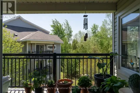 6 Brandy Lane Collingwood ON L9Y 0X4
