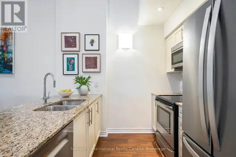 6 Brandy Lane Collingwood ON L9Y 0X4