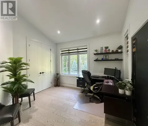 13 Timberrun Court Hamilton ON L0P 1B0