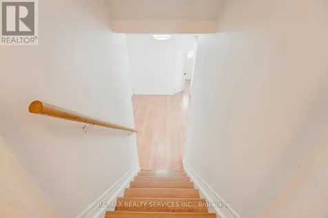 444 Lausanne Crescent Waterloo ON N2T 2X4