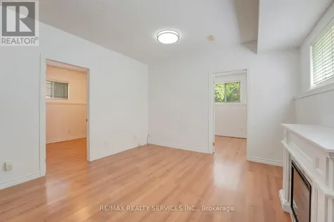 444 Lausanne Crescent Waterloo ON N2T 2X4