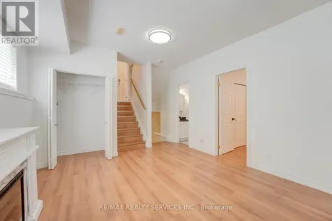 444 Lausanne Crescent Waterloo ON N2T 2X4