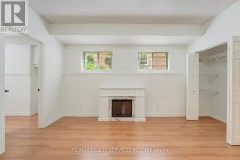 444 Lausanne Crescent Waterloo ON N2T 2X4