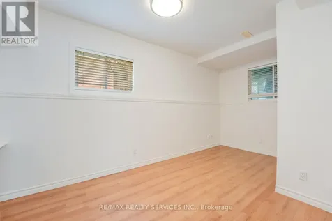 444 Lausanne Crescent Waterloo ON N2T 2X4
