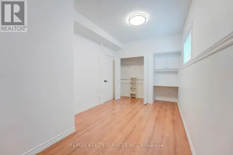 444 Lausanne Crescent Waterloo ON N2T 2X4