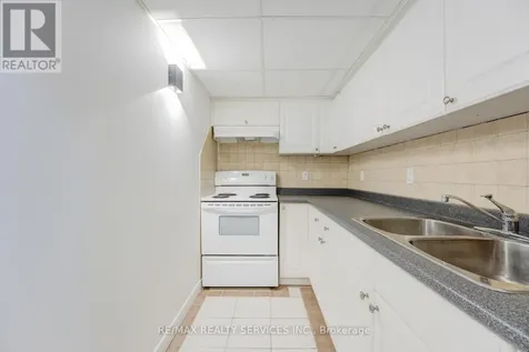 444 Lausanne Crescent Waterloo ON N2T 2X4