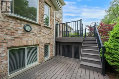 444 Lausanne Crescent Waterloo ON N2T 2X4