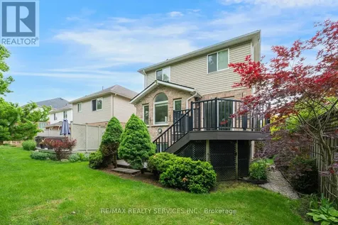 444 Lausanne Crescent Waterloo ON N2T 2X4
