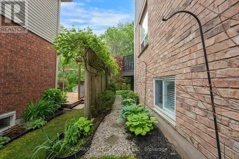 444 Lausanne Crescent Waterloo ON N2T 2X4