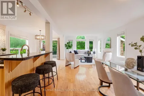 444 Lausanne Crescent Waterloo ON N2T 2X4