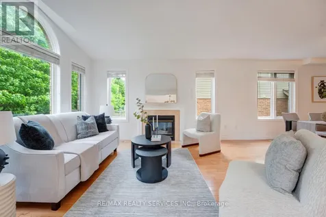 444 Lausanne Crescent Waterloo ON N2T 2X4