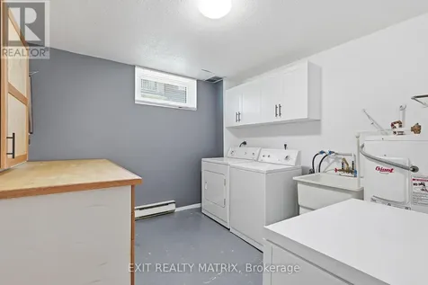 495 Canteval Terrace Ottawa ON K4A 2E1