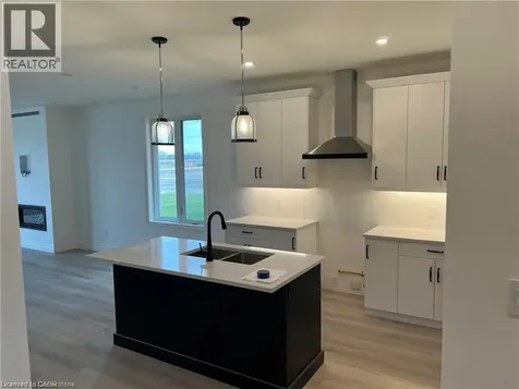 207 Arden Crescent Mitchell ON N0K 1N0