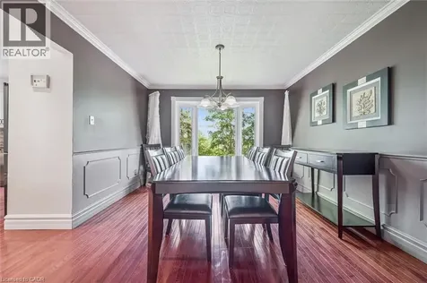 21 Tinatawa Court Kitchener ON N2A 3K4