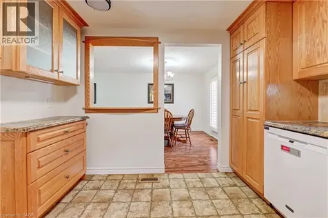 3 Parkland Crescent Kitchener ON N2N 1R5