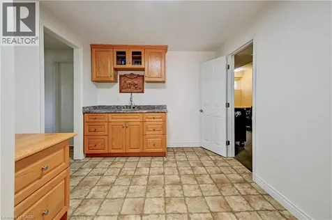 3 Parkland Crescent Kitchener ON N2N 1R5
