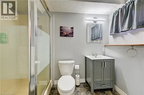 3 Parkland Crescent Kitchener ON N2N 1R5