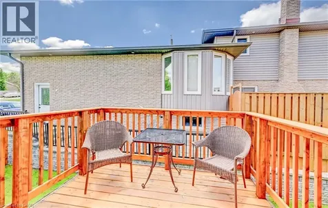 3 Parkland Crescent Kitchener ON N2N 1R5