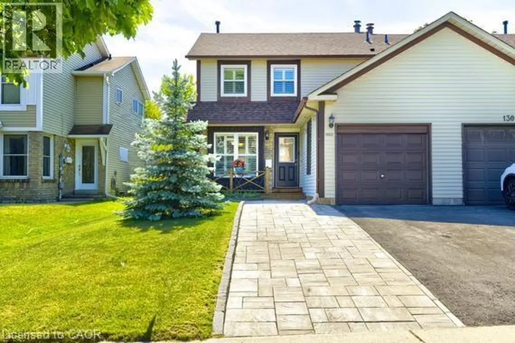 1302 Northmount Street Oshawa ON L1G 7M8