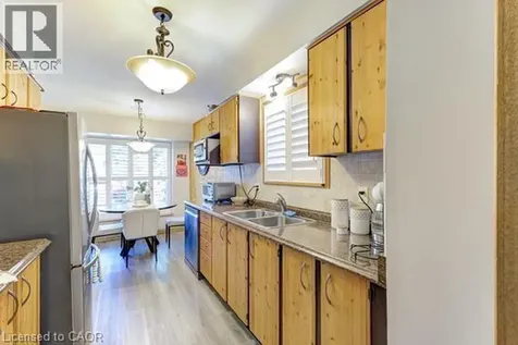 1302 Northmount Street Oshawa ON L1G 7M8