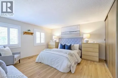 1302 Northmount Street Oshawa ON L1G 7M8