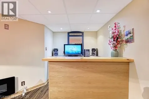 1302 Northmount Street Oshawa ON L1G 7M8