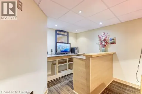 1302 Northmount Street Oshawa ON L1G 7M8