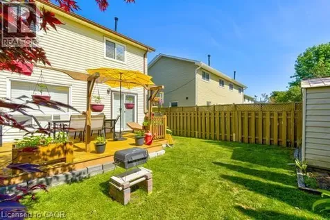 1302 Northmount Street Oshawa ON L1G 7M8