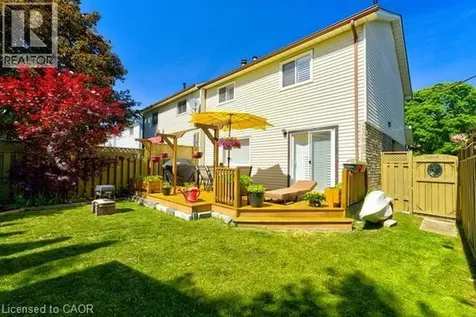 1302 Northmount Street Oshawa ON L1G 7M8