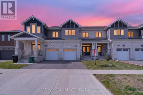 221 Histand Trail Kitchener ON N2R 0S3
