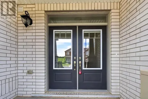 221 Histand Trail Kitchener ON N2R 0S3