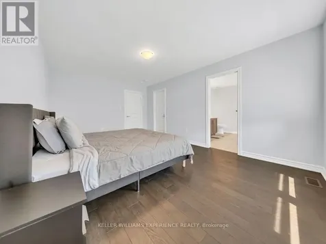 136 Rosie Street Blue Mountains ON N0H 1J0