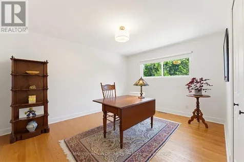 2030 Featherston Drive Ottawa ON K1H 6P9