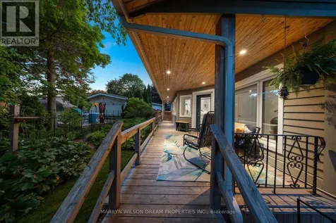 2030 Featherston Drive Ottawa ON K1H 6P9