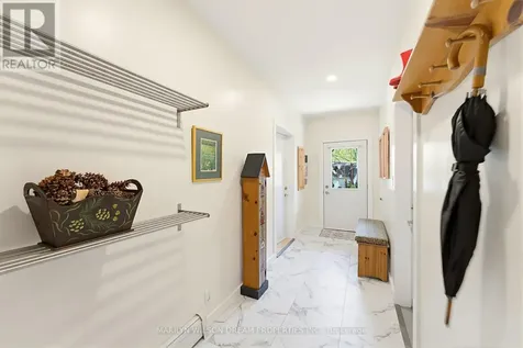 2030 Featherston Drive Ottawa ON K1H 6P9