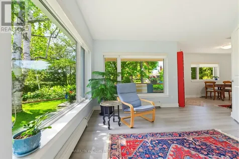 2030 Featherston Drive Ottawa ON K1H 6P9