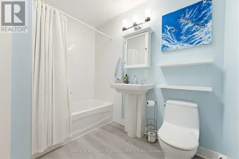 2030 Featherston Drive Ottawa ON K1H 6P9