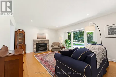2030 Featherston Drive Ottawa ON K1H 6P9