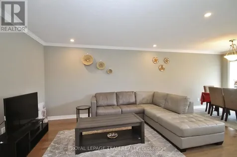 302 Tourmaline Crescent Ottawa ON K2J 3T9