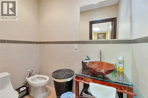 635 Erie Street East Windsor ON N9A 3Y1