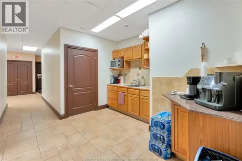 635 Erie Street East Windsor ON N9A 3Y1