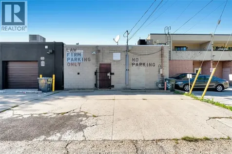 635 Erie Street East Windsor ON N9A 3Y1