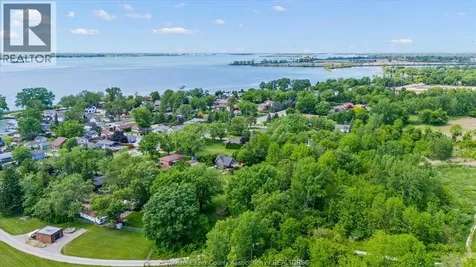 1109 Front Pt1 Road North Amherstburg ON N9V 2Y8