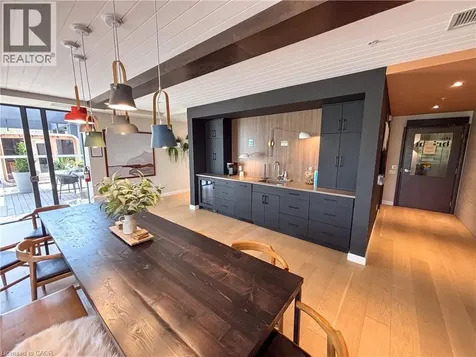741 King Street Kitchener ON N2G 0E9