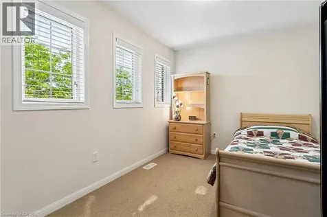 10 Klemscott Road Brampton ON L7A 0P5