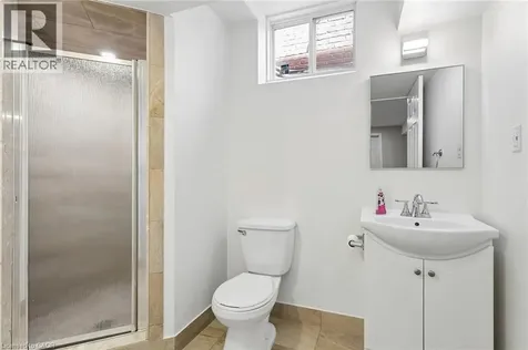 10 Klemscott Road Brampton ON L7A 0P5