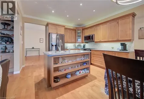 699 Commonwealth Crescent Kitchener ON N2E 4J8