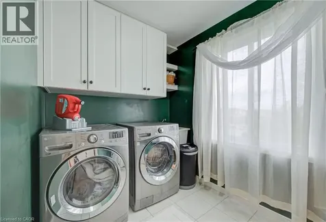699 Commonwealth Crescent Kitchener ON N2E 4J8