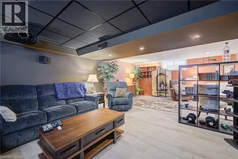 699 Commonwealth Crescent Kitchener ON N2E 4J8