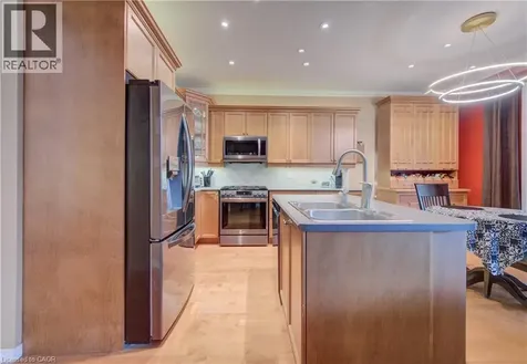 699 Commonwealth Crescent Kitchener ON N2E 4J8